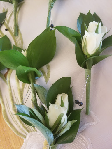 Florist «Annie Occasion for Any Occasion», reviews and photos, 148 S Bloomingdale Rd #110, Bloomingdale, IL 60108, USA