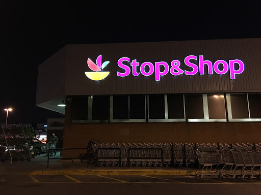 Grocery Store «Stop & Shop», reviews and photos, 156-01 Cross Bay Blvd, Queens, NY 11414, USA