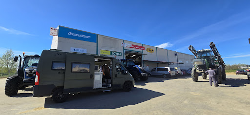 Taller mecánico Loyma / Line-X zamora en Villamayor de Campos, Zamora