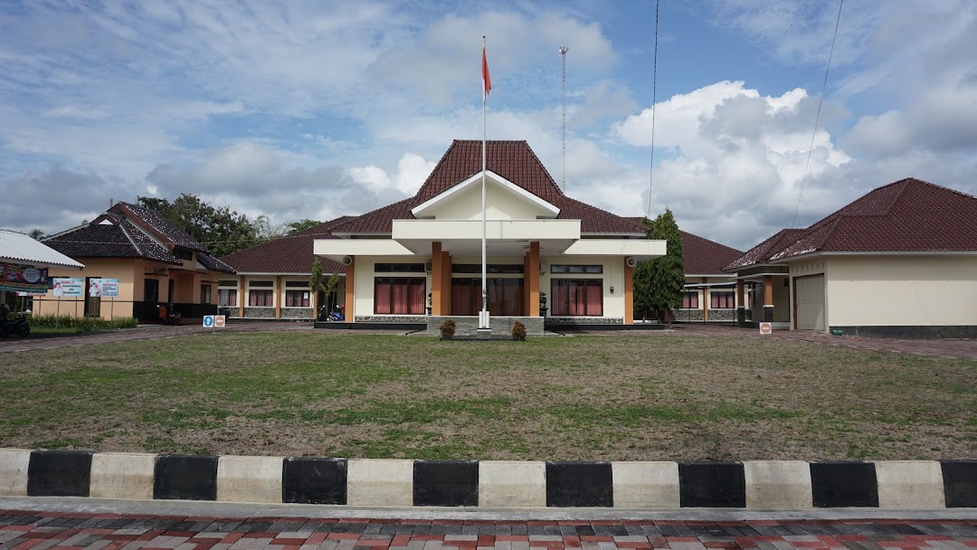 Kantor Kecamatan Bandongan Kabupaten Magelang