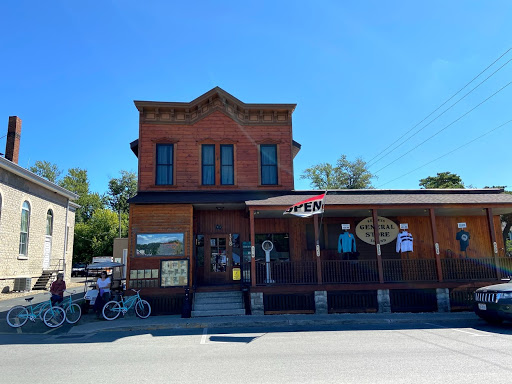 Kelleys Island General Store, 118 Division St, Kelleys Island, OH 43438, USA, 