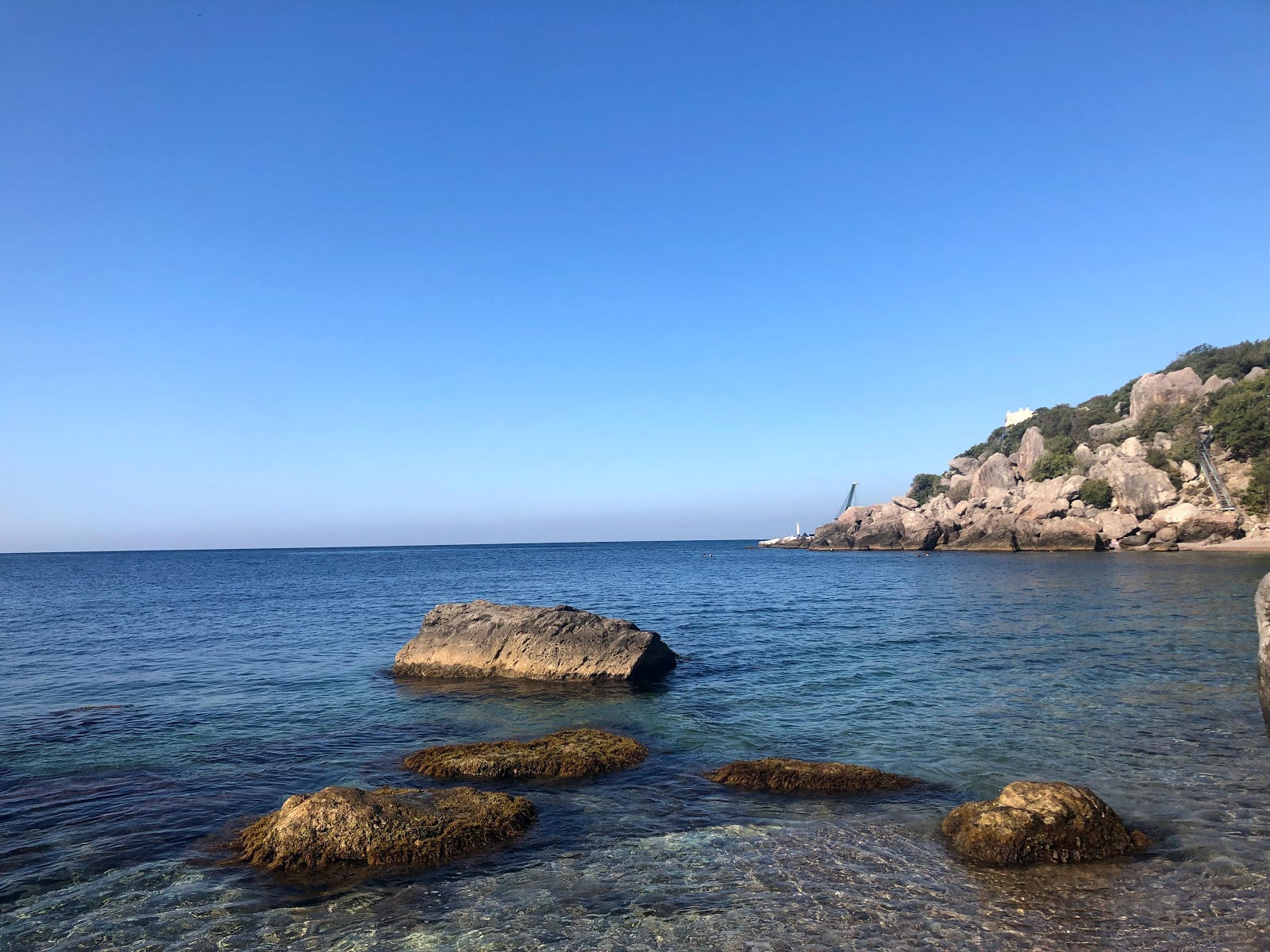 Foto de Chaika beach II con bahía mediana