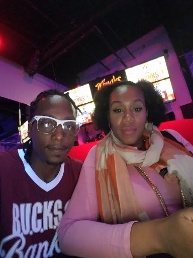 Bar & Grill «Mingles Restaurant and Lounge», reviews and photos, 4012 Boston Rd, Bronx, NY 10475, USA