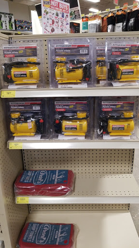 Hardware Store «Harbor Freight Tools», reviews and photos, 3428 E Silver Springs Blvd, Ocala, FL 34470, USA