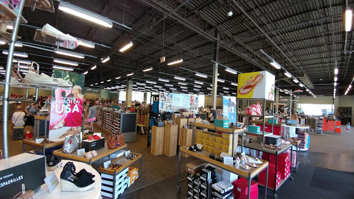 Shoe Store «DSW Designer Shoe Warehouse», reviews and photos, 1 Worcester Rd, Framingham, MA 01701, USA