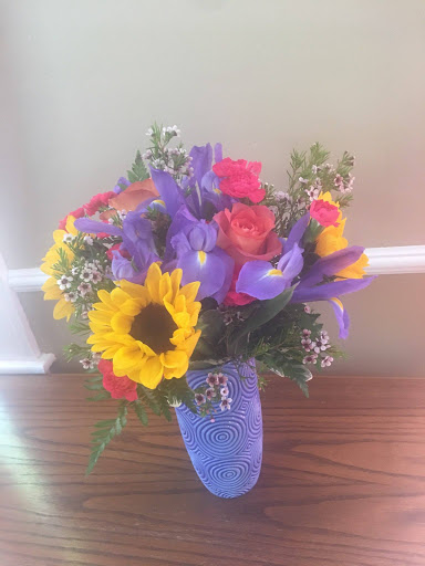 Florist «Flowers By Albert», reviews and photos, 521 Merrimack St, Lowell, MA 01854, USA