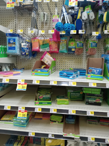 Shopping Mall «Village Square Shopping Center», reviews and photos, 2800 Recker Hwy, Winter Haven, FL 33880, USA