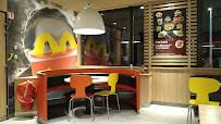 Atmosphère du Restauration rapide McDonald's à Saint-Yrieix-la-Perche - n°2