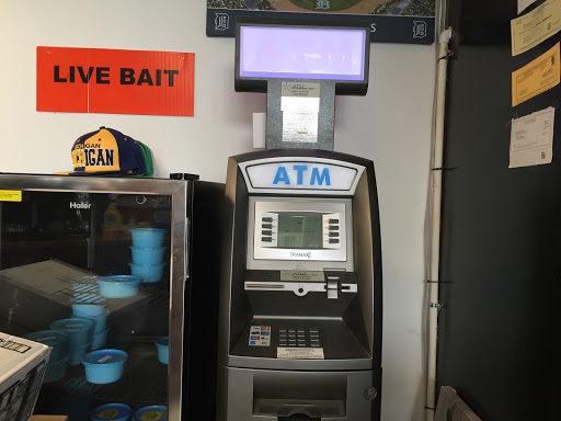 Liquor Store «Gin Mill Liquor Store», reviews and photos, 8240 Highland Rd, White Lake, MI 48386, USA