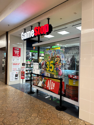 Video Game Store «GameStop», reviews and photos, 184 W Farms Mall, Farmington, CT 06032, USA