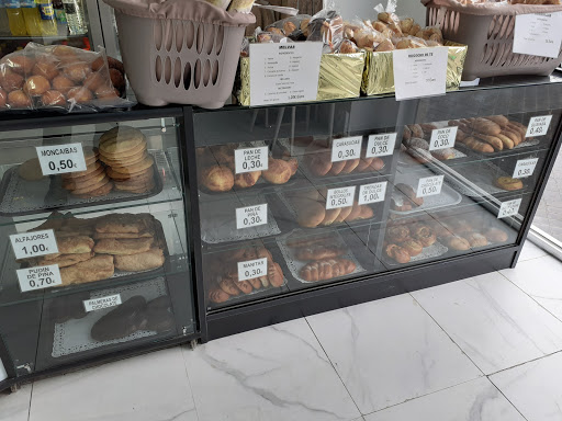 Panadería Y Pastelería Nacional Mi Ecuador