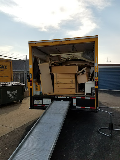 Self-Storage Facility «Metro Self Storage», reviews and photos, 3026 Veterans Rd W, Staten Island, NY 10309, USA