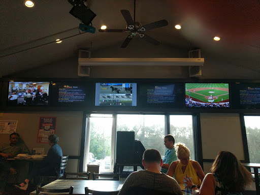 Bar & Grill «Philly Bar & Lounge», reviews and photos, 622 Watervliet Shaker Rd, Latham, NY 12110, USA