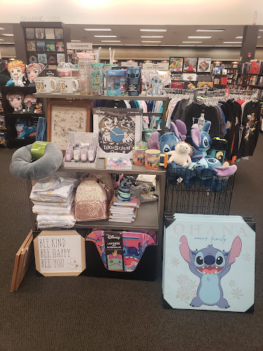 Book Store «Books-A-Million», reviews and photos, 6235 N Davis Hwy, Pensacola, FL 32504, USA