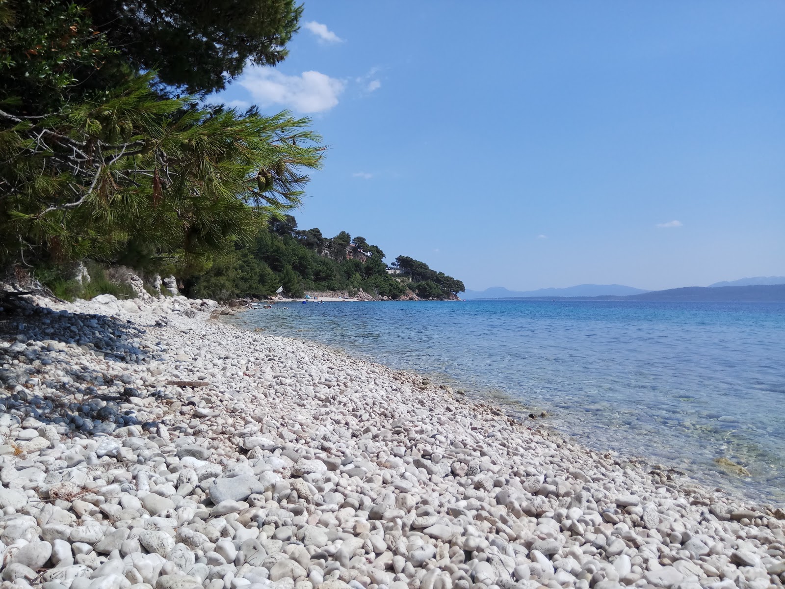 Photo de Djevicanska beach situé dans une zone naturelle