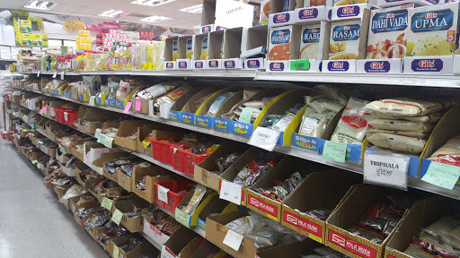 Indian Grocery Store «INDIA MARKET & SUPER EYEBROW THREADING», reviews and photos, 5203 Elkhorn Blvd, Sacramento, CA 95842, USA