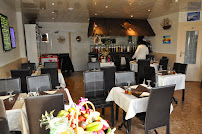 Atmosphère du Restaurant L'Ile aux Cocos à Montigny-le-Bretonneux - n°11