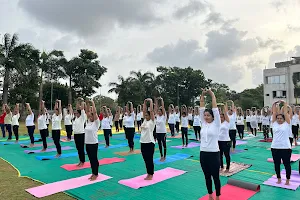 vijay yog centre image