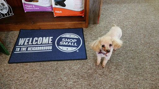 Tuff Dog Bakery, 7 E 3rd St, Sterling, IL 61081, USA, 