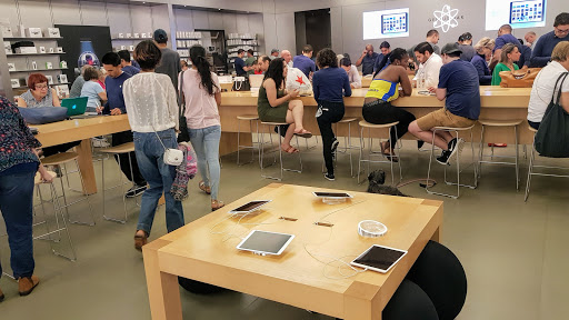 Computer Store «Apple Millenia», reviews and photos, 4200 Conroy Rd, Orlando, FL 32839, USA