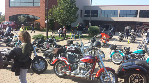 Harley-Davidson Dealer «Bergen County Harley-Davidson (Service Opens 9am)», reviews and photos, 124 Essex St, Rochelle Park, NJ 07662, USA