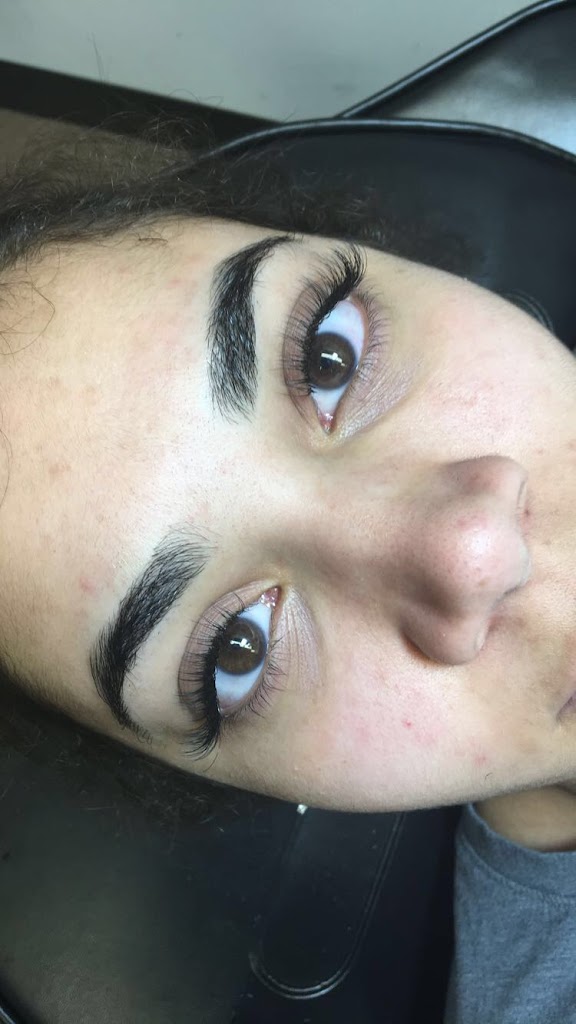 Pretty Extensions Beauty Lounge.LLC 53202