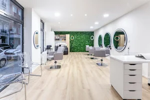 Salon de coiffure/cabeleireiro à boulogne billancourt Beauty hair By Thalita /Lissage brésilien / Extension de cheveux image