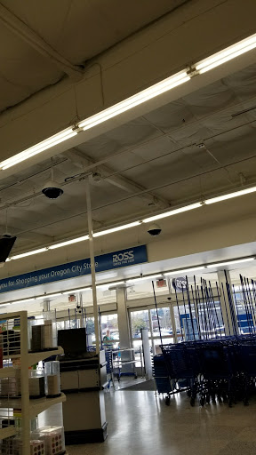 Shopping Mall «Oregon City Shopping Center», reviews and photos, I-205, Oregon City, OR 97045, USA