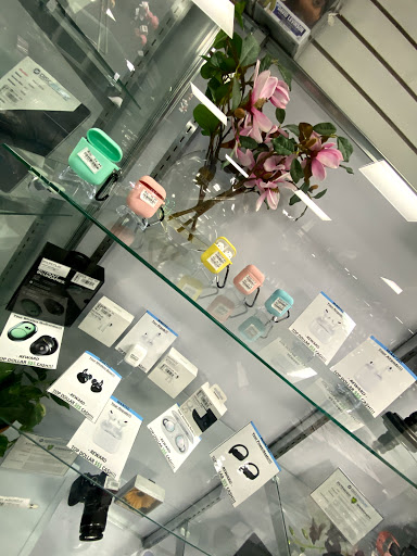 Video Game Store «Disc Replay Roseville», reviews and photos, 29006 Gratiot Ave, Roseville, MI 48066, USA