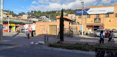 Supermercado Colsubsidio Cra. 92 #145-15, Bogotá, Cundinamarca, Colombia