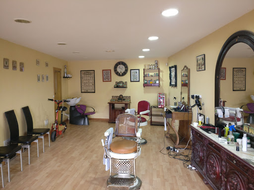 Peluquería de Caballeros  Peluquería en León, León