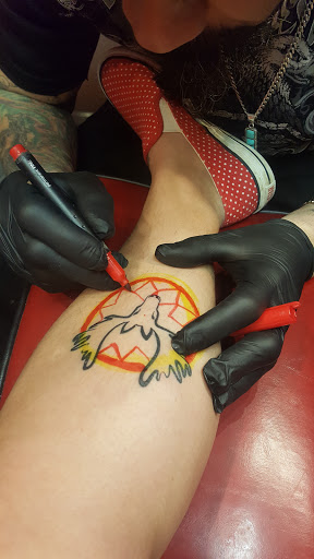 Tattoo Shop «Quality Ink -Tattoo and Piercing Studio», reviews and photos, 3604 Fort Crook Rd S, Bellevue, NE 68123, USA