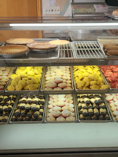 Pastry Shop «Lyndhurst Pastry Shop», reviews and photos, 256 Ridge Rd, Lyndhurst, NJ 07071, USA