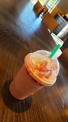 Coffee Shop «Starbucks», reviews and photos, 1720 S Orange Blossom Trail, Apopka, FL 32703, USA