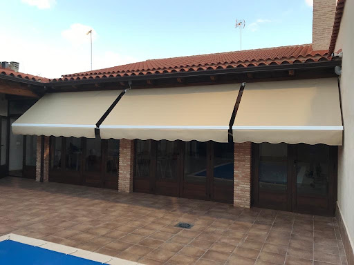 Toldos y Lonas Cholo – (Tomelloso)