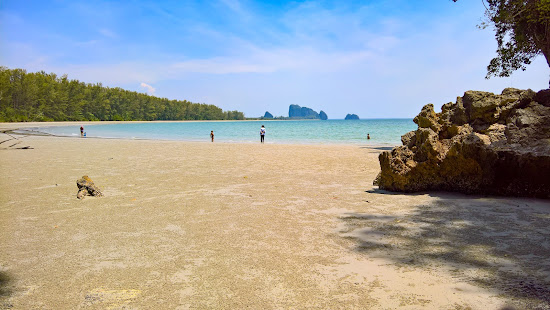 Yong Ling Beach