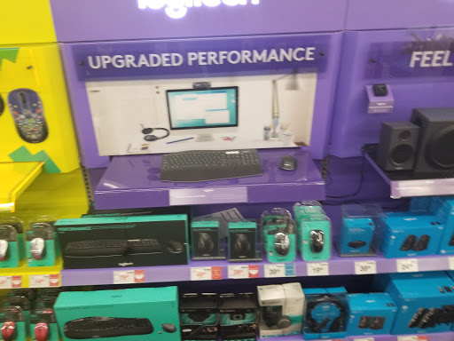 Office Supply Store «Staples», reviews and photos, 301 Newbury St, Danvers, MA 01923, USA