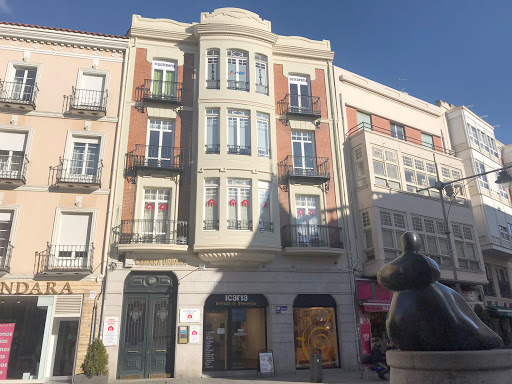 Información y opiniones sobre Icaria Belleza & Bienestar de Palencia