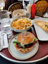 Hamburger du Restaurant Le Paradis à Paris - n°12