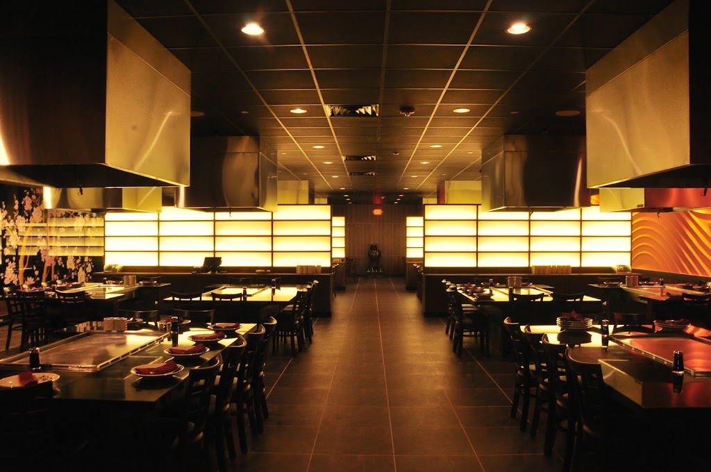 Kabuto Sushi, Hibachi & Lounge 19401