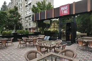 WiNE TIME Bar image