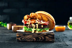 Manny's Burger image