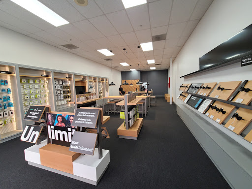 Cell Phone Store «Verizon Authorized Retailer - A Wireless», reviews and photos, 245 S Barranca Ave #13, West Covina, CA 91791, USA