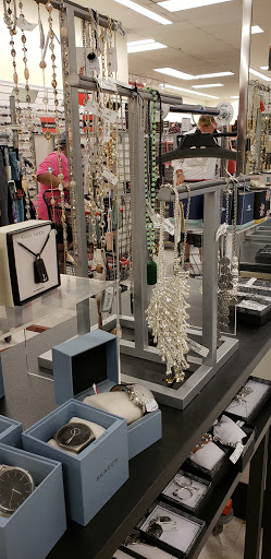 Department Store «T.J. Maxx», reviews and photos, 1 Worcester Rd, Framingham, MA 01701, USA