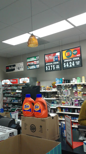 Supermarket «Cash Saver Grocery», reviews and photos, 3044 Wilson Ave, Louisville, KY 40211, USA