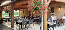 Atmosphère du Restaurant LE DUELLAS à Saint-Martial-d'Artenset - n°3