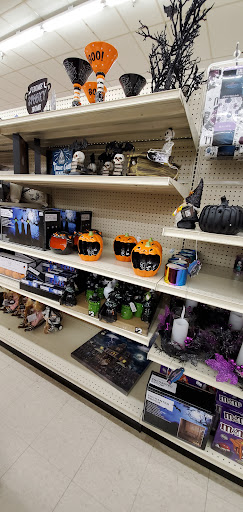 Discount Store «Big Lots», reviews and photos, 16100 E 10 Mile Rd, Eastpointe, MI 48021, USA