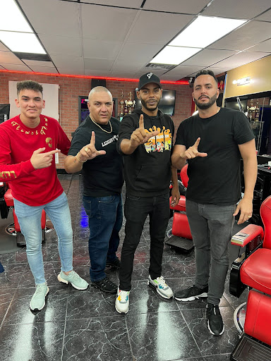 Barber Shop «Luxury Cuts 305 Barber Shop», reviews and photos, 11244 SW 137th Ave, Miami, FL 33186, USA