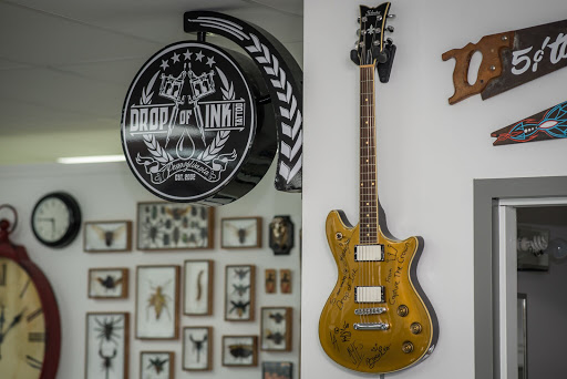 Tattoo Shop «Drop of Ink Tattoo», reviews and photos, 5252 E Trindle Rd # 2, Mechanicsburg, PA 17050, USA