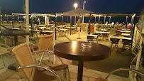 Atmosphère du Restaurant Le Prôvence Plage à La Seyne-sur-Mer - n°9
